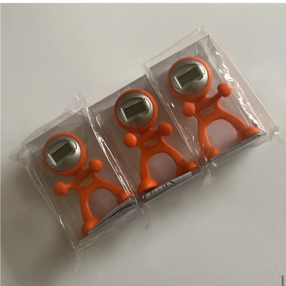 VTG 1990’s Y2K Digital Clock Head Gummy Space Men Set Orange Silver NWT 4 Inch
